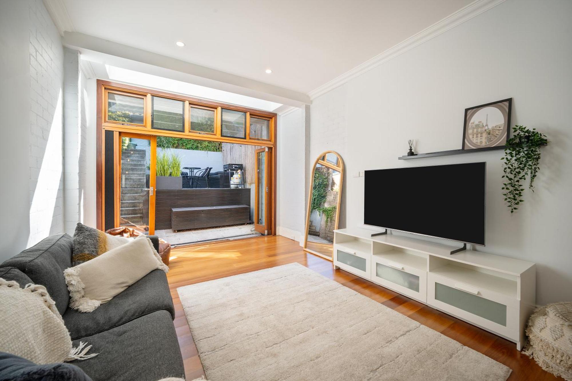 Ferienhaus Spacious Glebe Luxe House 2br, 2ba, Free Lockable Parking And Entertainer's Kitchen Sydney