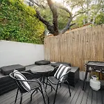 Spacious Glebe Luxe House 2Br, 2Ba, Free Lockable Parking And Entertainer\'S Kitchen